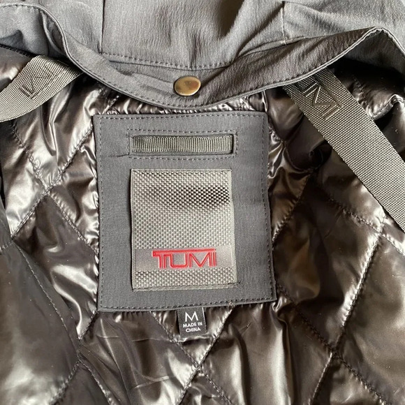 TUMI MENS FLEX JACKET SIZE MEDIUM THREE PART JACKET removable hood water resist - Picture 7 of 9